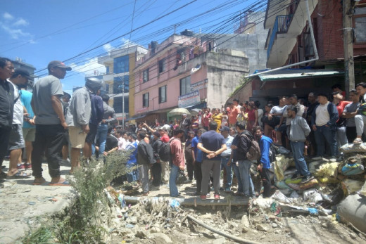 'हामी मेयर सापको निर्देशन मान्ने हो, कपन खोला खोलेर जाने हो'